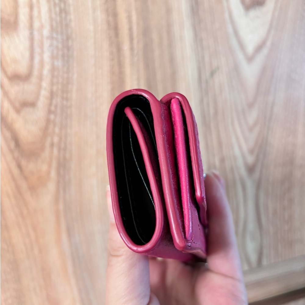 Marc Jacob’s pink leather mini compact wallet - Picture 13 of 13